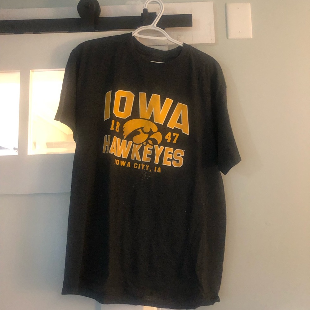Large Hawkeye T-shirt